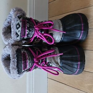 London Fog Girl's Snow Boots
